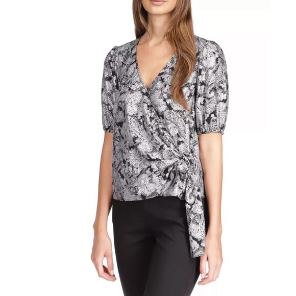 NWT Michael Kors Womens Foil Paisley Wrap Top Size Medium Black Silver - Picture 1 of 15